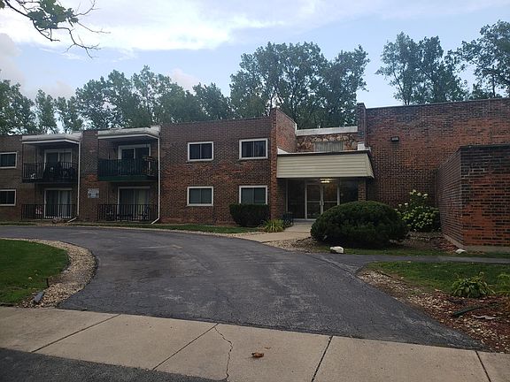 2nd image of 2807 Willow Rd APT 103