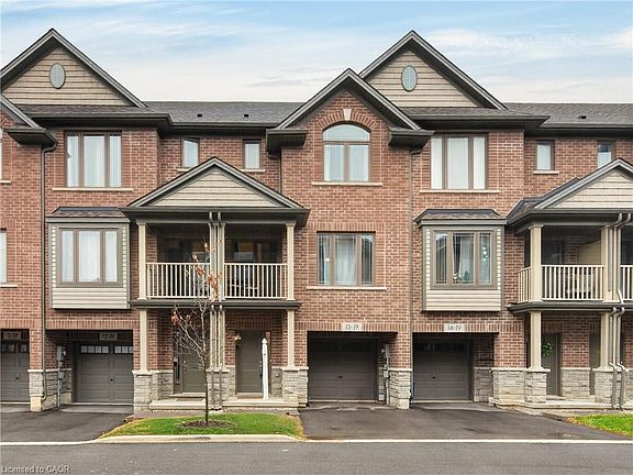 4th image of 19 Picardy Dr #13
