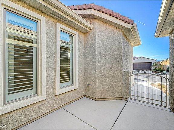 5th image of 5762 Hannah Brook St