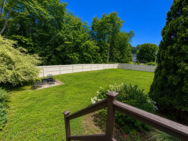 2 Johnson Ln — Photo 3