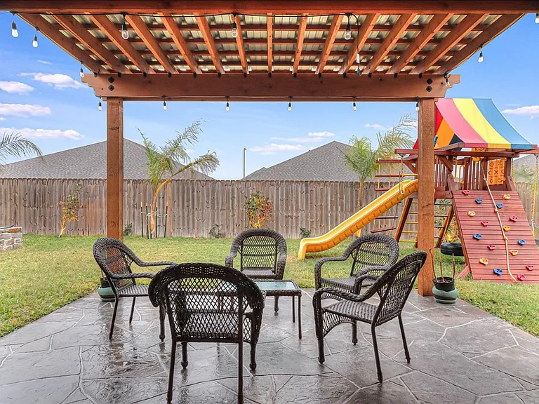 7938 Fort Griffen Dr — Photo 32