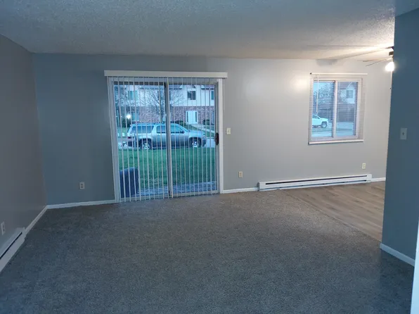 107 S John St #2, Dwight, IL 60420