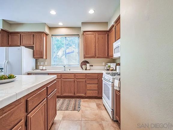 5th image of 37266 Tucana Pl