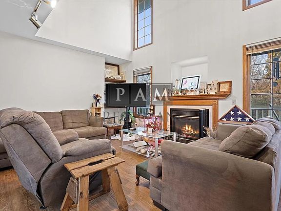 4th image of 3209 S Ridgecrest Ct