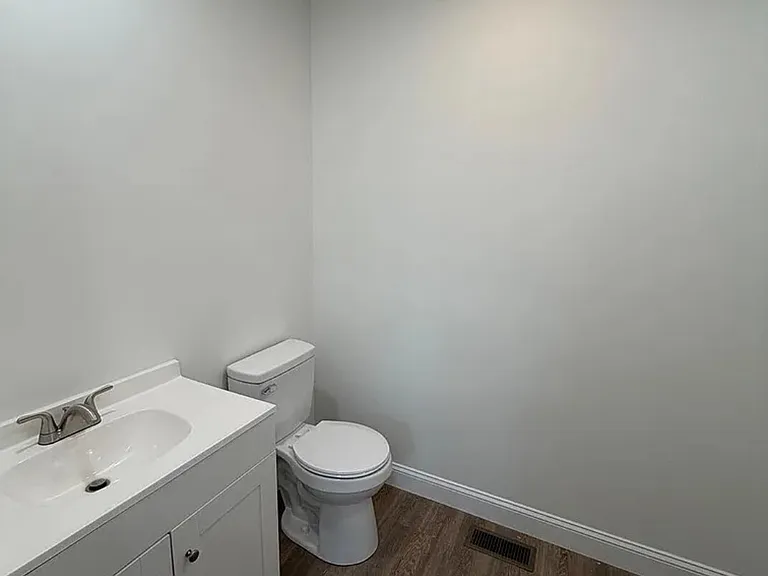 1407 Madison St — Photo 5