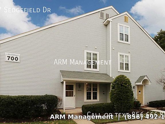 2nd image of 707 Sedgefield Dr