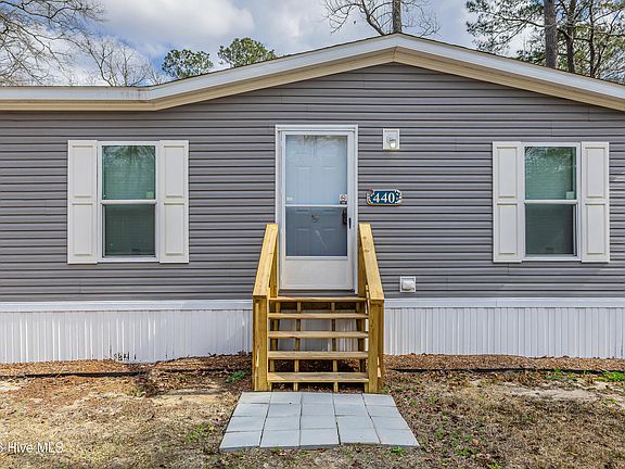 5th image of 440 Stone Chimney Road SW