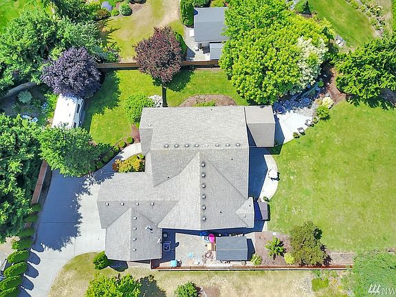 3rd image of 9108 204th Ave E