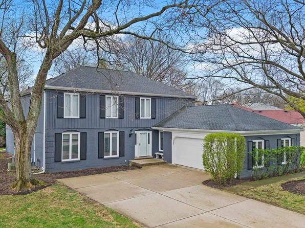 2409 The Strand, Northbrook, IL 60062