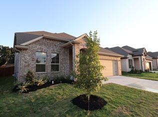 6016 Heatherwood Dr, Watauga, TX 76148