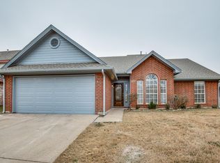 2820 Harvard Dr, Grand Prairie, TX 75052