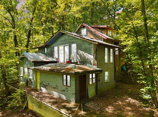 200 Lacy Rd, Stanton, KY 40380