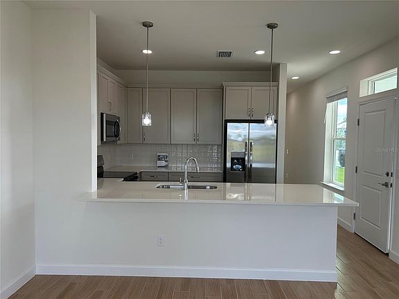 5th image of 12034 LAKESHORE WAY