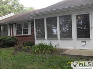 37 E Cambridge Ct, Lakewood, NJ