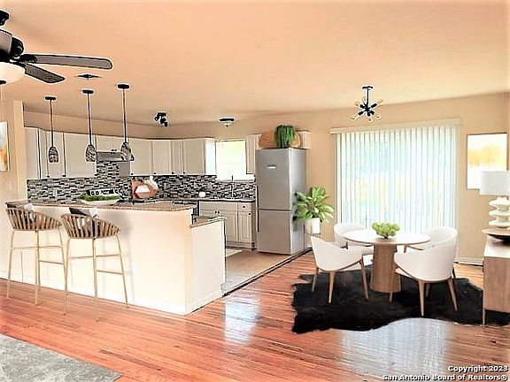3rd image of 306 W Wildwood Dr