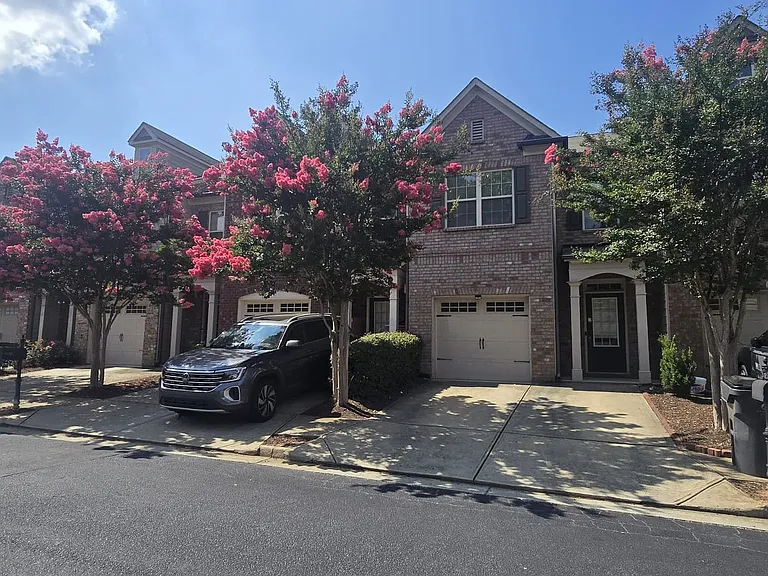 1785 Garbrooke Cv — Photo 1