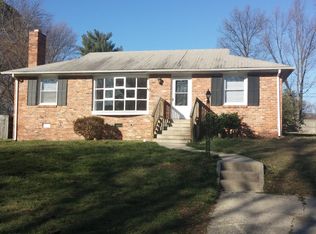 8206 Adrian Dr, Henrico, VA 23294