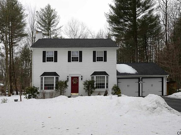 3rd image of 6 Schuyler Way