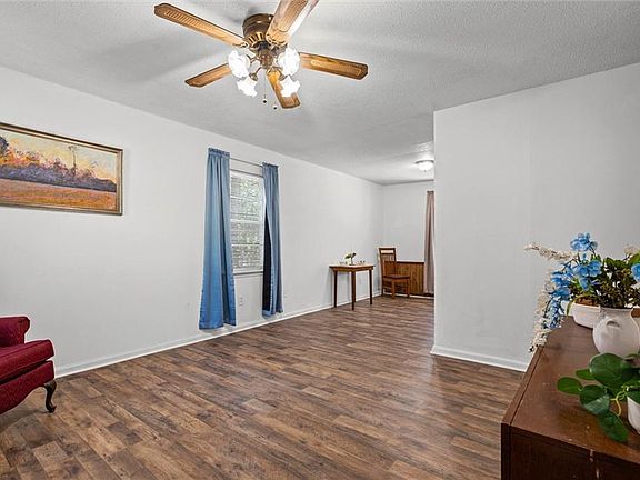 3rd image of 10131 Jim Tom Cir S