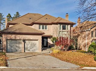 136 Cranberry Ln, Aurora, ON L4G 5Z3