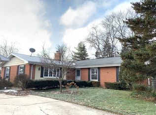 1440 N Blanchard Ct, Wheaton, IL 60187