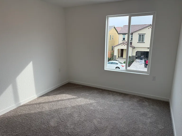 2858 E Tierra Dr — Photo 10
