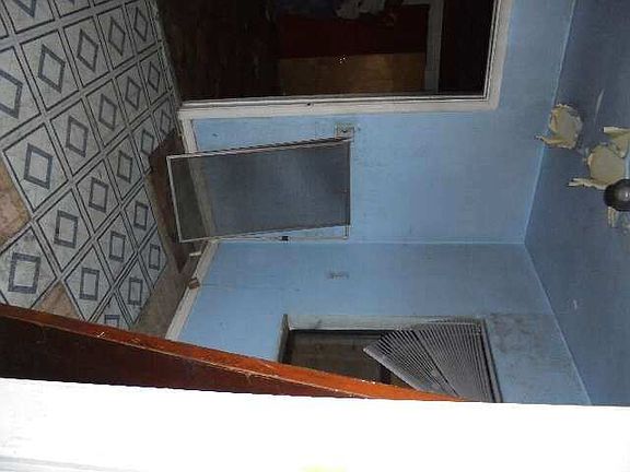 4th image of 1540 W 15th St