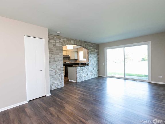 2nd image of 5 Carey Ln #0