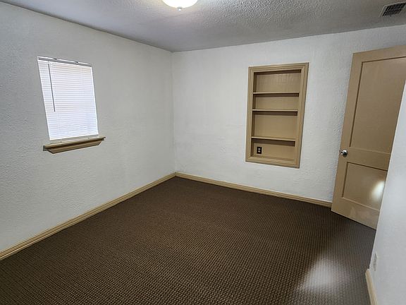 5th image of 339 Drury Ln #1