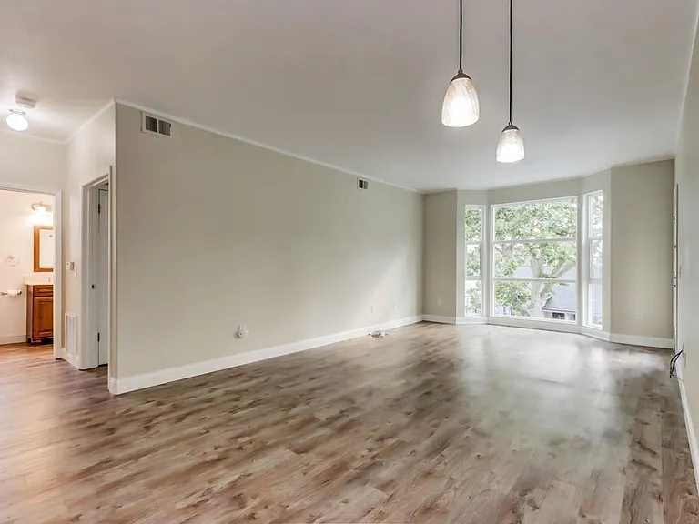 415 N 2nd St #340 — Photo 6