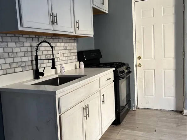 1319 E Carey St, Philadelphia, PA 19124