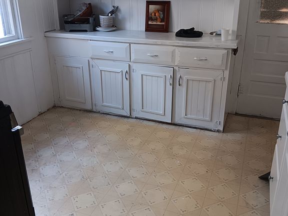 2nd image of 1247 Kensington Ave