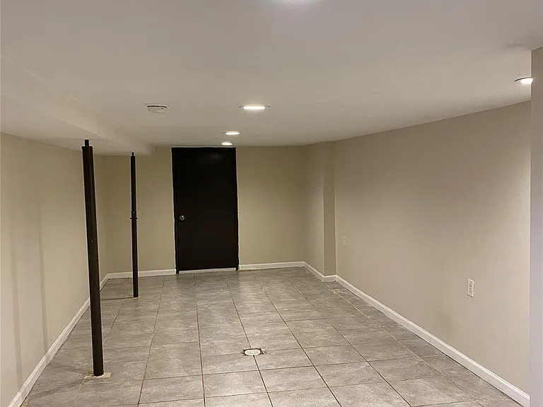 1823 Menahan St — Photo 14