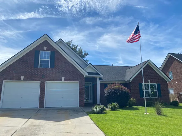 102 Torrey Pines Dr, Summerville, SC 29483