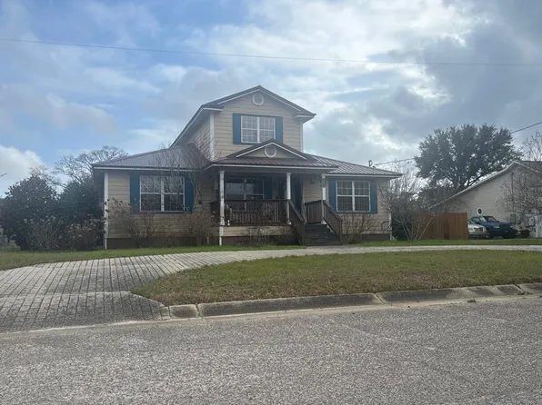 2301 Windstone Dr, Pensacola, FL 32526