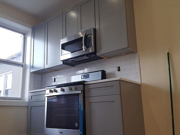 2nd image of 3115 21st Ave #3M