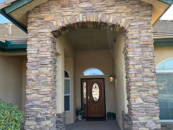 12703 Hawaii Ln, Bakersfield, CA 93312