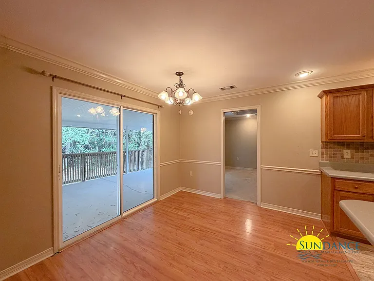 940 Scenic Oak Ln — Photo 8