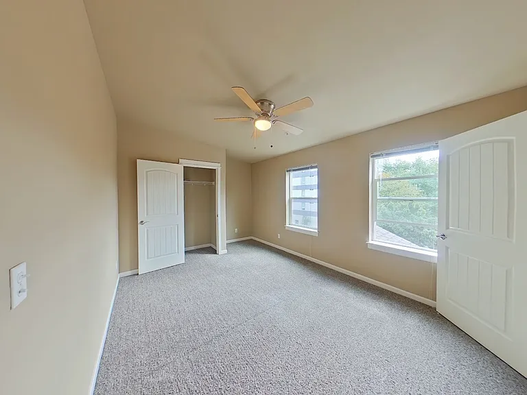 Hilyard Townhomes — Photo 19