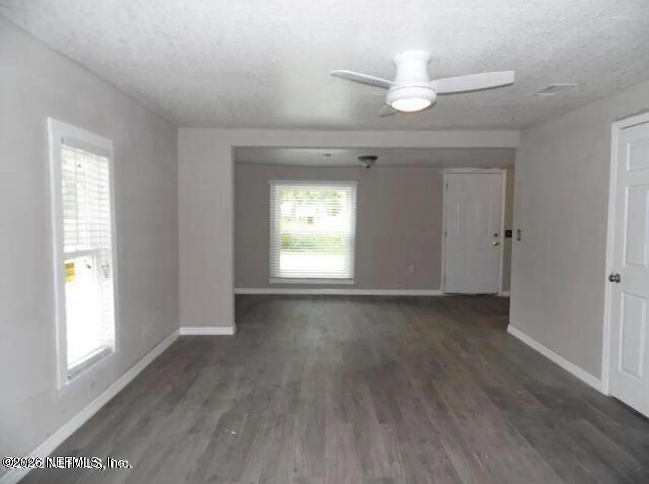 2 bed, 1.0 bath, 1032 sqft, $1,350 — Photo 2