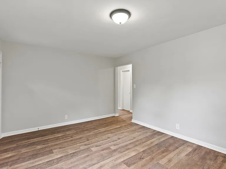1004 S Mabel St — Photo 3