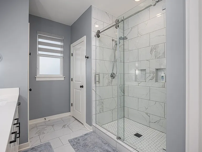 7444 Flatbush Dr — Photo 12