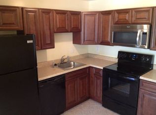 9826 Duke Dr, Saint Louis, MO 63136