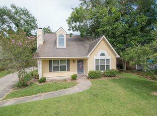 912 Handsboro Pl, Gulfport, MS 39507