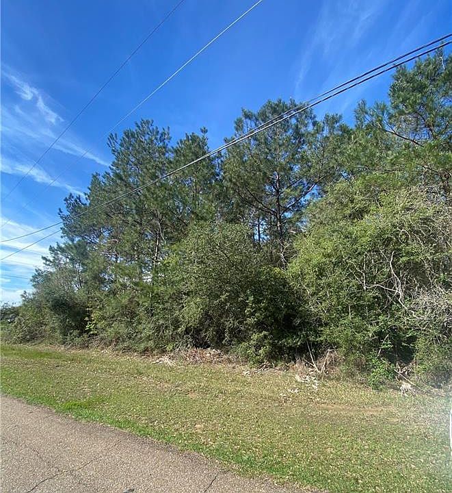 1st image of N Lee Hughes Rd