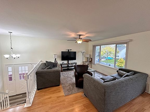 4th image of 2083 Leeward Ln