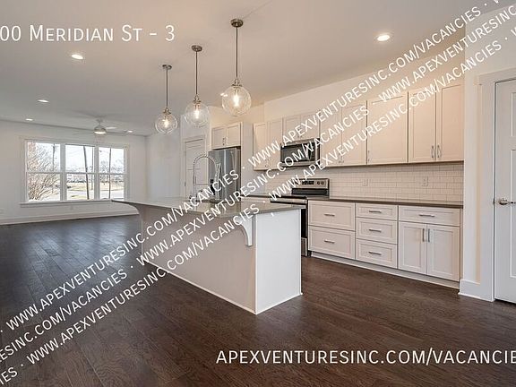 4th image of 900 Meridian St #3