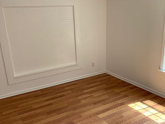 5th image of 2585 Orange St #3