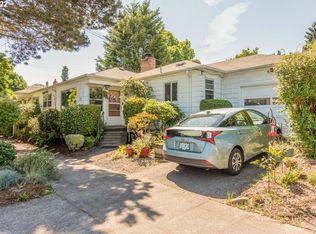 1574 SE Tenino St, Portland, OR 97202