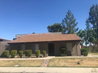 6004 Almendra Ave APT A, Bakersfield, CA 93309